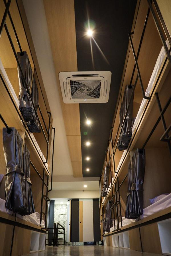 W2 Hostel Τσιάνγκ Μάι Εξωτερικό φωτογραφία